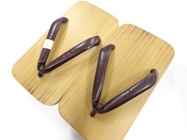 未使用品　鼻緒本皮　男物桐下駄(24センチ)